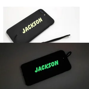 1X зеленые светящиеся наклейки, персонализированная этикетка с именем, Персонализированная бирка светится в темноте для бутылки с водой, Ланч-бокс, декор для ноутбука, сотового телефона