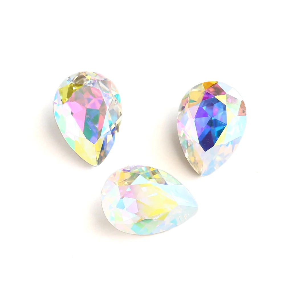 Стразы стеклянные в форме капли с кристаллами 50 шт. |