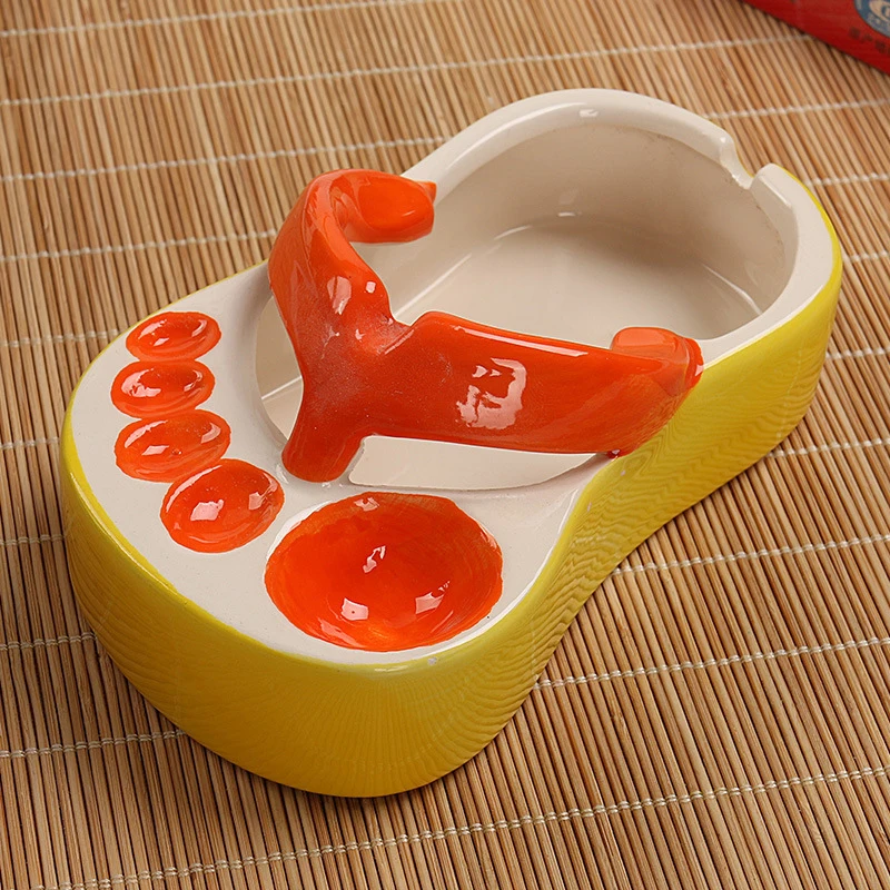 

Ceramic Ashtray without Lid Creative Flip-flop Shaped Ashtray with Cigarette Rest for Home Office Bar 13*8*5.5cm DO