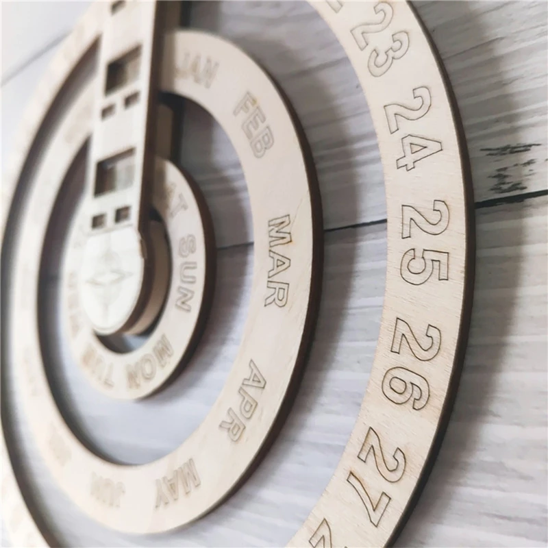 

Wooden Perpetual Calendar Circular Wall Hanging Calendar Rotating Disk for Home 97BF