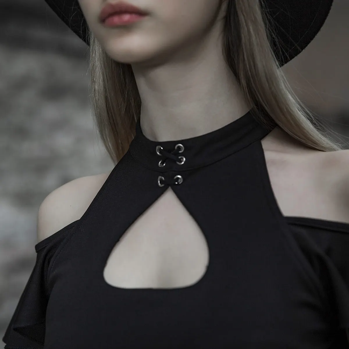 Повседневные платья трапециевидной формы с коротким рукавом в готическом стиле