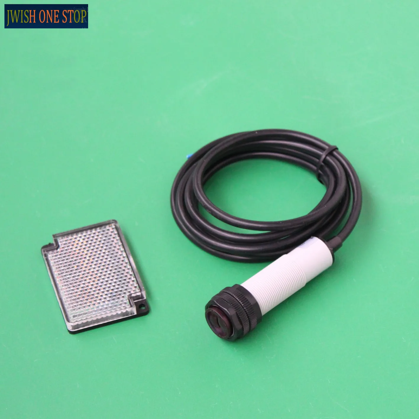 Отражающий фотоэлектрический переключатель M18 с питанием от двух проводов стандартное открытие дальность