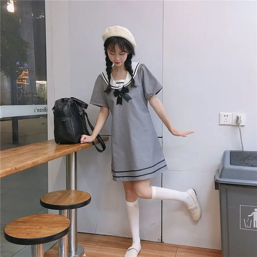 

Japanese soft girls: slim waist, short sleeve, college Navy Dress, children's new fashion in spring and summer 2020
