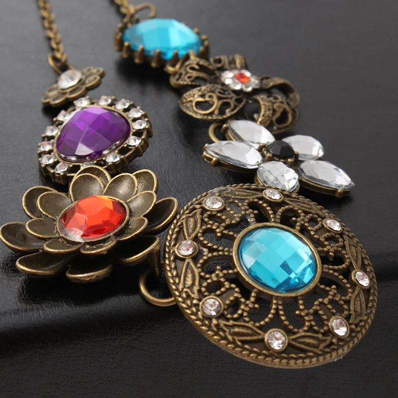 Ожерелье в стиле ретро с разноцветными камнями и каплями воды для женщин