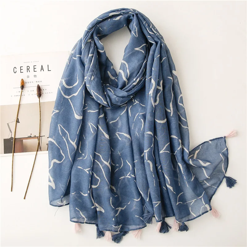 

2021 Spain Fashion Autumn Women Viscose Scarf Loop Blue Print Tassel Hijab Shawls and Wraps Female Foulards Echarpe Muslim Sjaal