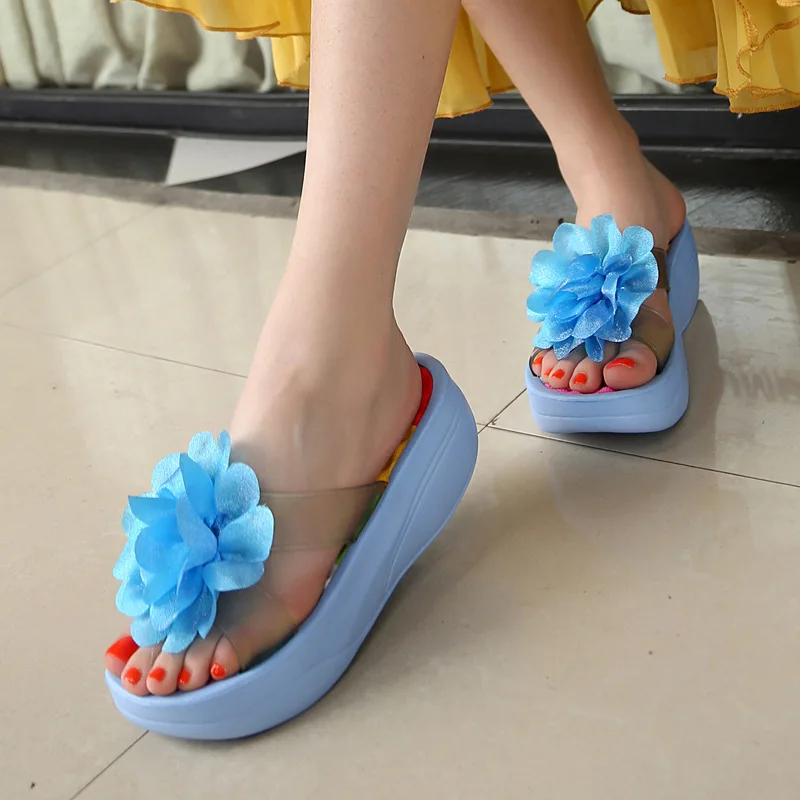 

Flower Kitten Heels Woman Beach Slippers Wedges Platform Shoes for Women Heels 2020 Slipers Women Pump Shoes Femme Pantoufles