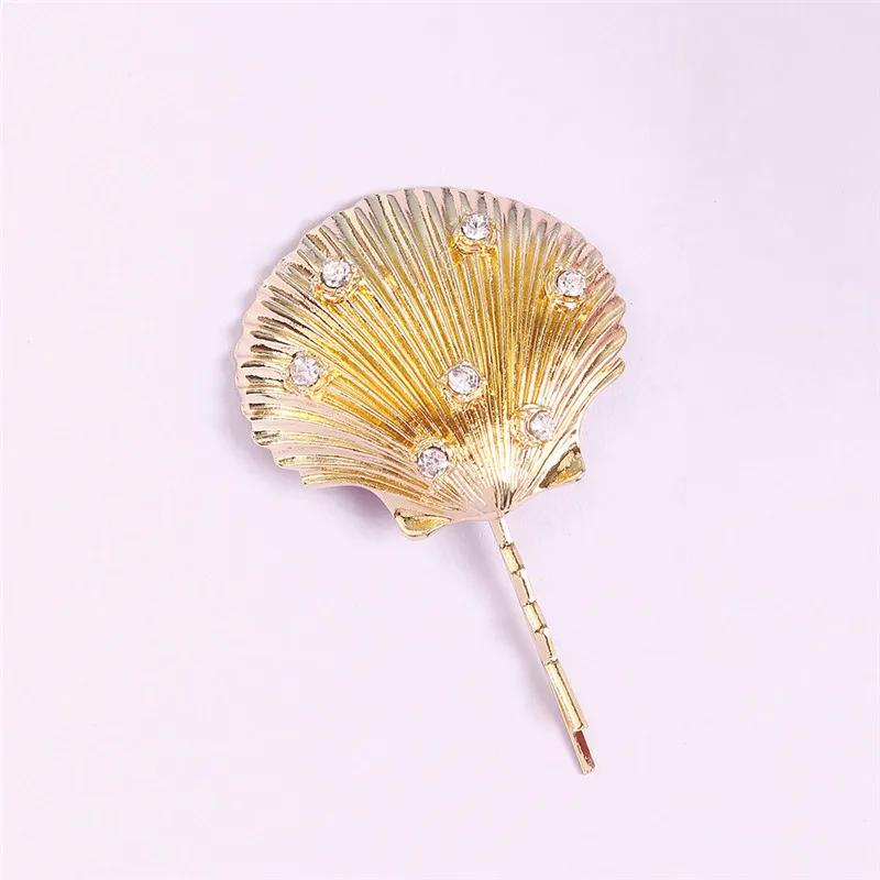 Винтажная металлическая заколка Стразы с бабочкой цветком ракушкой золотого