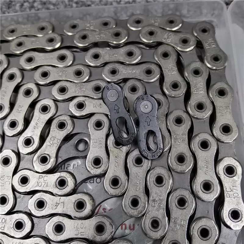 

Mountain Bike 10 Speed Chain Hollow Pin Riveting with Power Lock Connector 114 Links Bicycle Parts