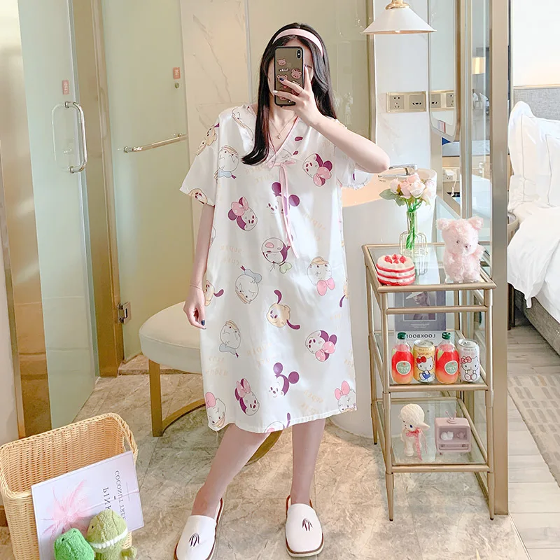 

Женская летняя тонкая пижама из вискозы с короткими рукавами и мультяшным принтом Микки и Минни