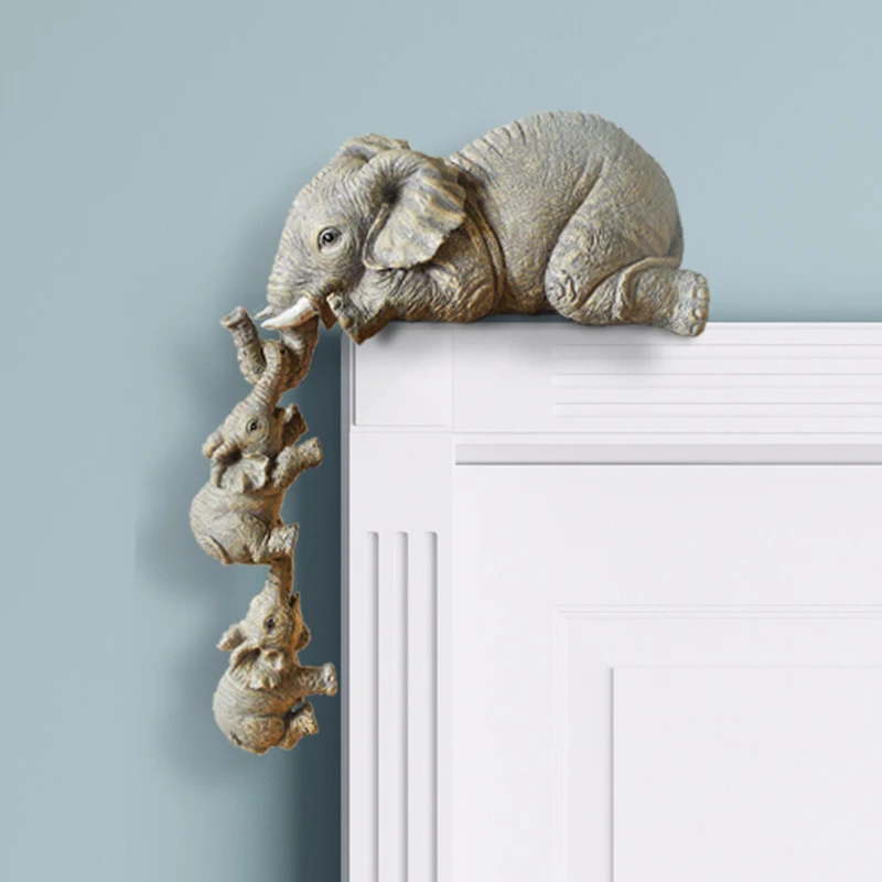 

Elephant Sitter Hand-Painted Resin Figurines 3pcs Mother and Two Babies Hanging Off The Edge of Shelf Table decoration salon