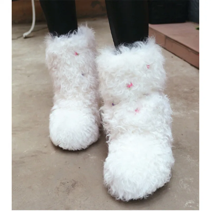 

New autumn and winter cute sheep cake hair roll hair inside elevation snow boots white real wool warm women's shoes middle boot
