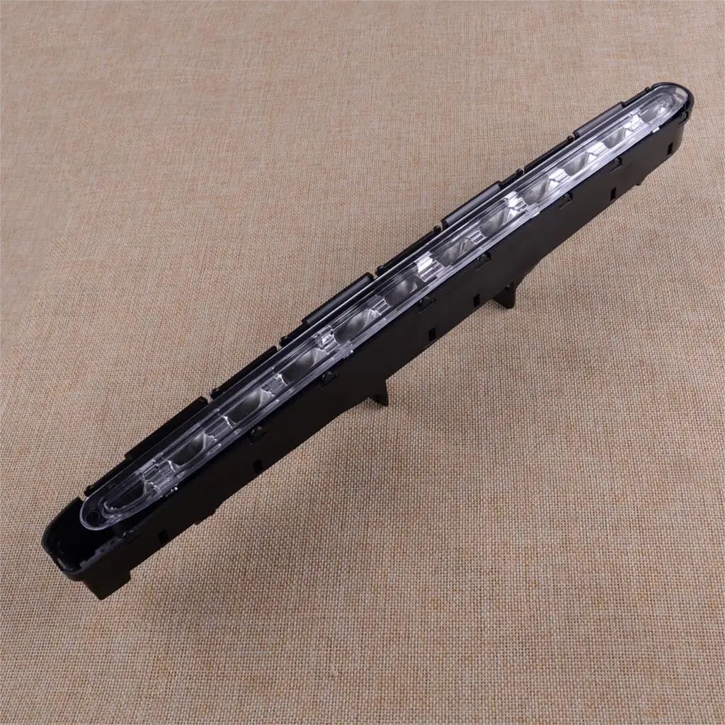 

CITALL Tail Rear Third High Mount Brake Stop Light Fit For Mercedes Benz E-Class W211 E55 E320 E500 A2118201556 2118201556