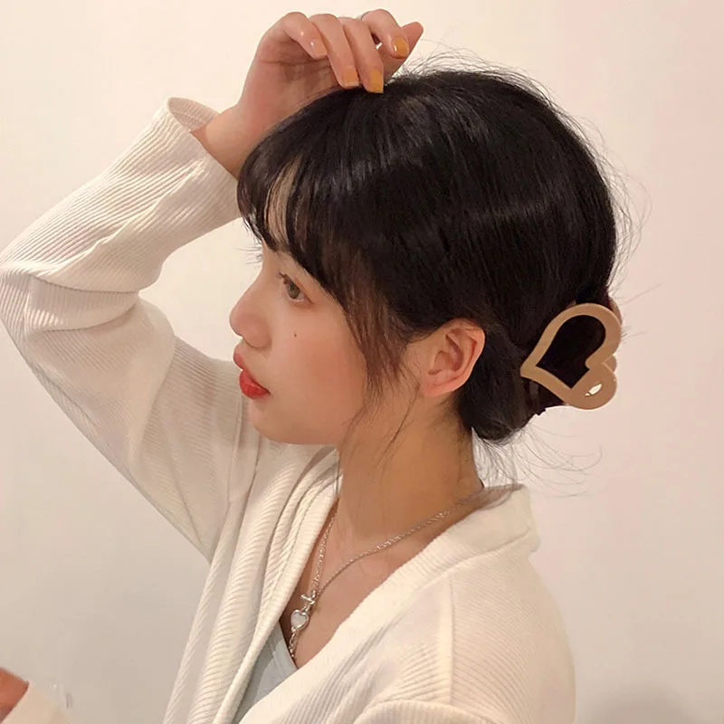 

Love catch clip hairpin back head net celebrity new hair accessories headdress clip South Korea hairpin female shark clip out