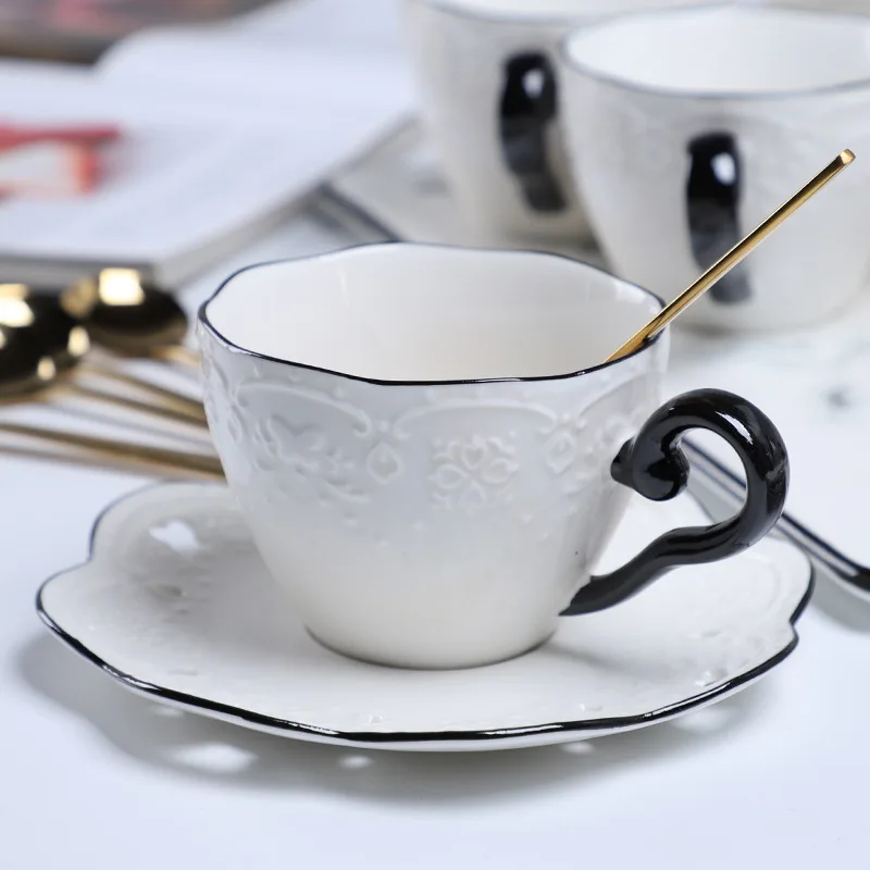 Североевропейские белые кружевные керамические кофейные блюдца для ресторана