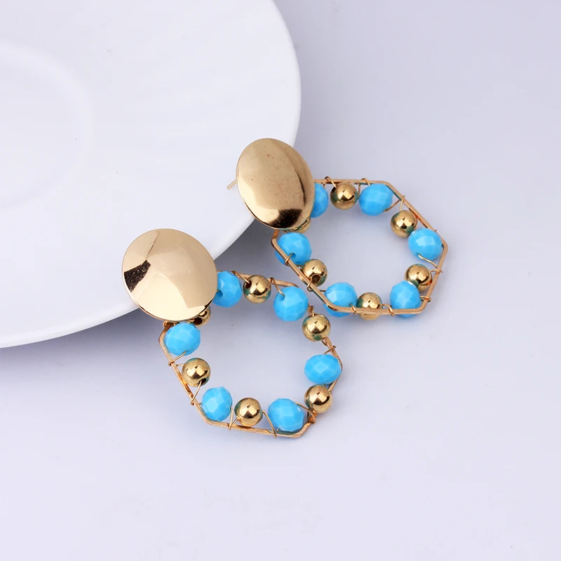 Модные серьги кольца с кристаллами и бусинами золотые уникальные Эффектные в