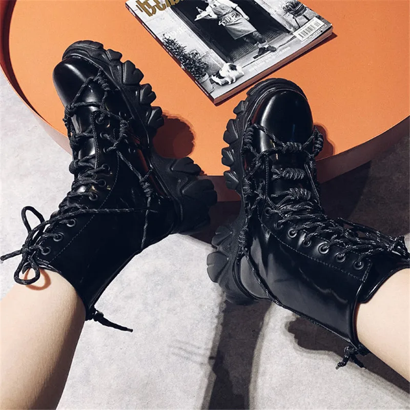 Женские мотоциклетные ботинки Зимние ботильоны на платформе в британском стиле