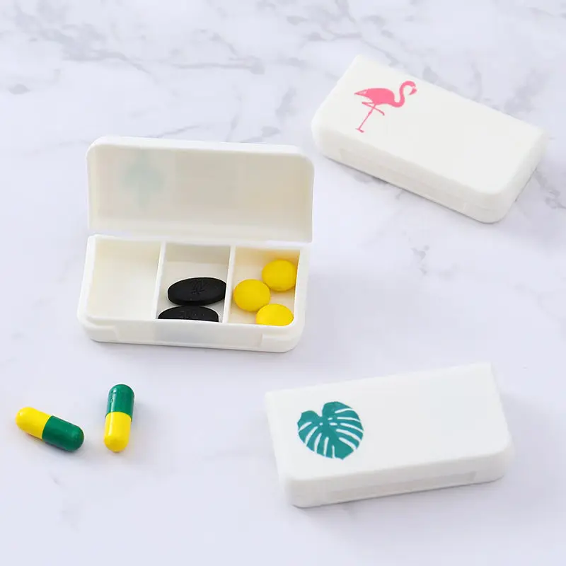 

3 Lattices Pill Box Tablet Flamingo Cactus Leaf Pill Case Dispenser Medicine Boxes Dispensing Medical Kit Mini Organizer Case