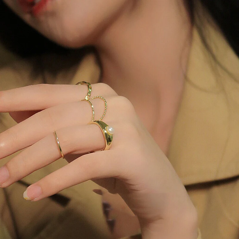 

Trendy Jewelry Finger Rings Metal Alloy Simulated Pearl Round Golden Plating 5 pcs Per Set Rings For Women Girl Party Gifts