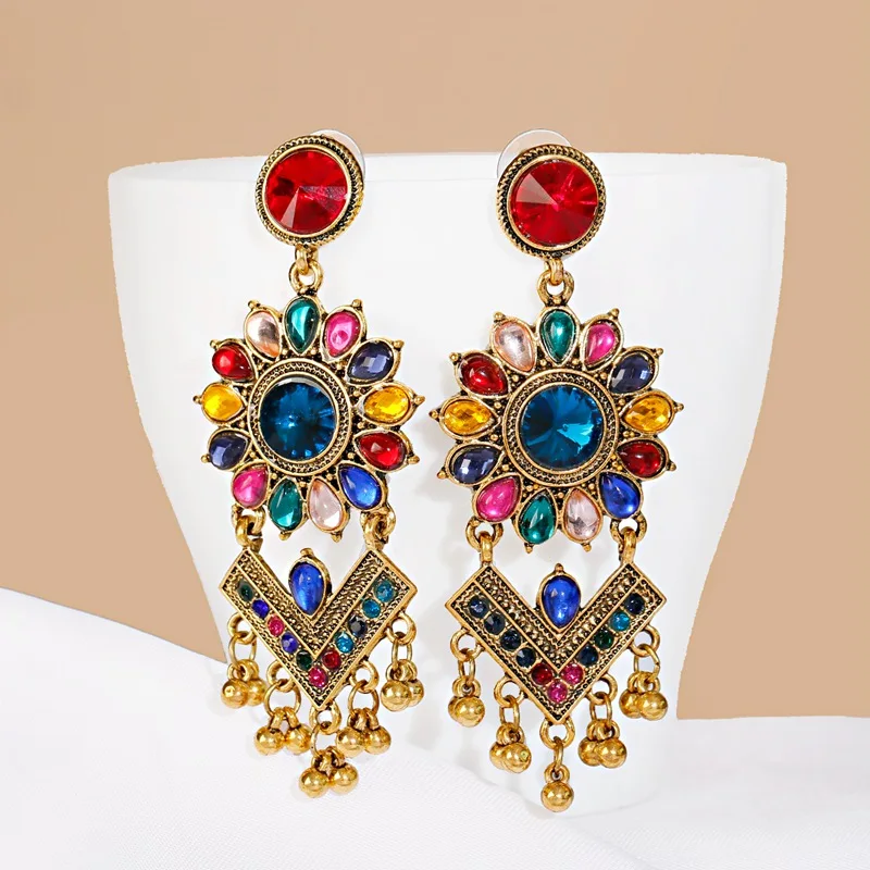 

Classic Women's Corful Crystal Flower Earrings Fashion Jewelry Vintage Gold Color Bohemia Wedding Earrings Hangers