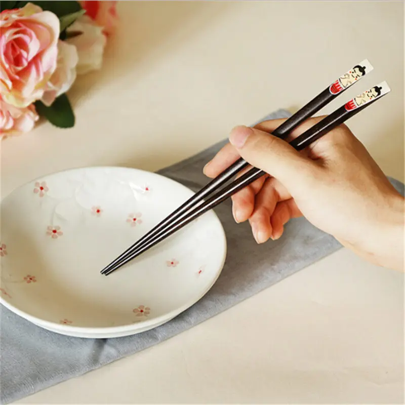 

1 Pair Portable Japanese Style Chopsticks Cherry Blossoms Pattern Chinese Tableware Chop Sticks Storage Box Tableware Set