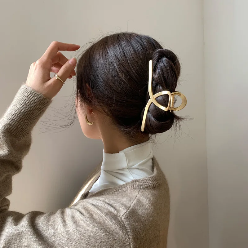

2021 New Women Metal Hair Claws Elegant Chic Barrettes Hair Clips Crab Geometric Hairpins Ladies Hairgrip Girls Hair Accessories