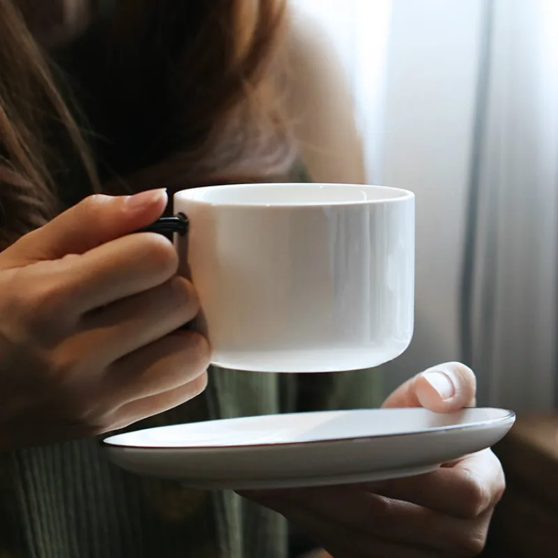 Ручная белая кофейная чашка скандинавский фарфоровый простой набор для
