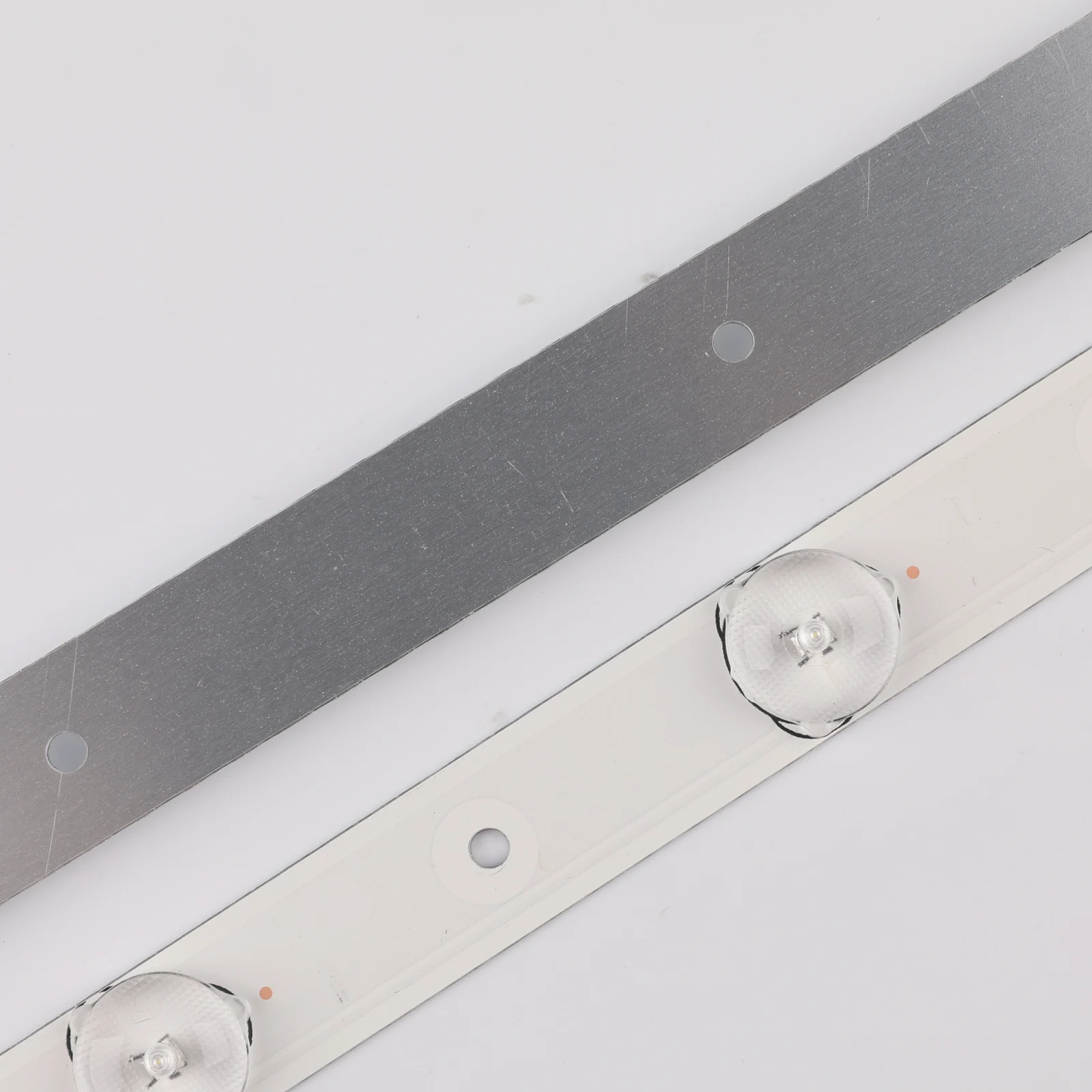 1 компл. = 4 шт. светодиодная подсветка для LE37K16 IC-B-HWK37D040 C6Z6(F2-S26-Z6)W | Компьютеры и офис