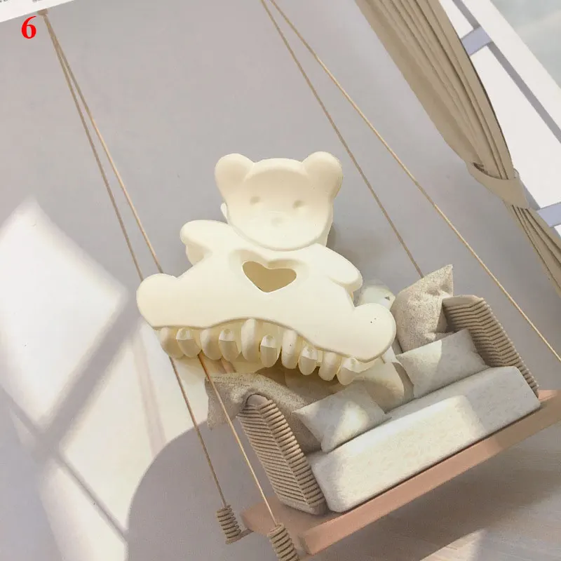 

Cute Bear Hair Claw Multicolor Korean Women Hair Accessories Hairpin Back Of Head Hair Clip Fashion Color Hair Clip Bath Clip