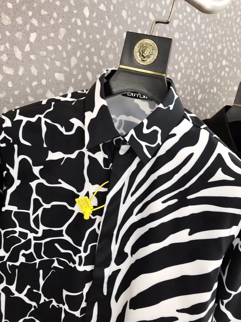 DUYOU Мужская рубашка хлопок мужская классическая черно-белая Асимметричная с