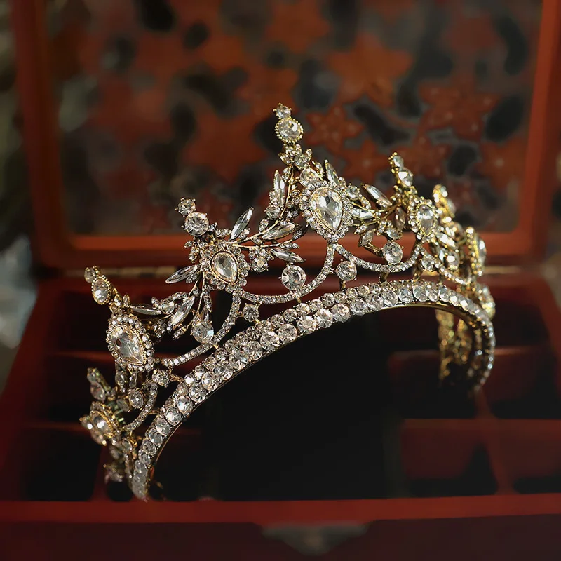 

retro elegant bridal crown atmospheric bridal tiara crystal bridal hair accessories