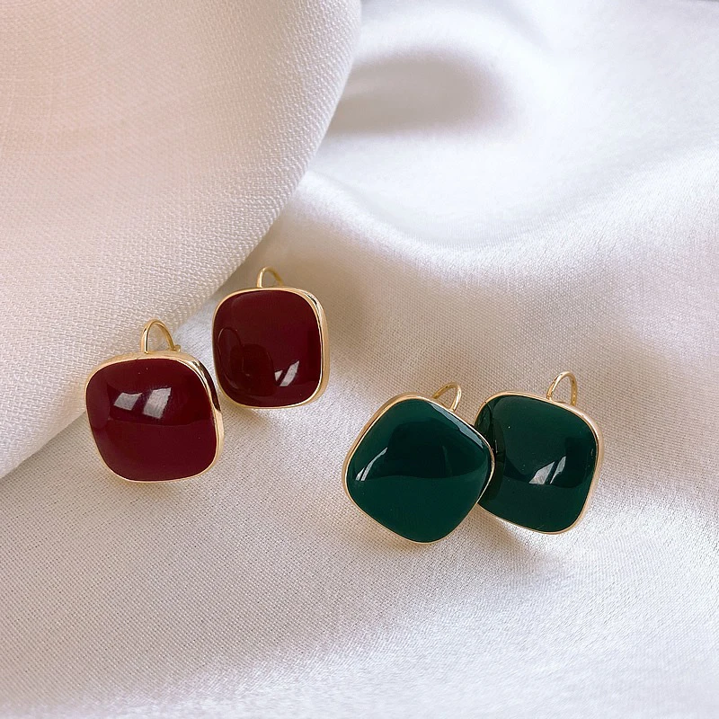 

Fashion Top Quality Wine Red Earrings Female 2021 Green Ear Buckle Elegant Autumn Winter Ear Decoration New