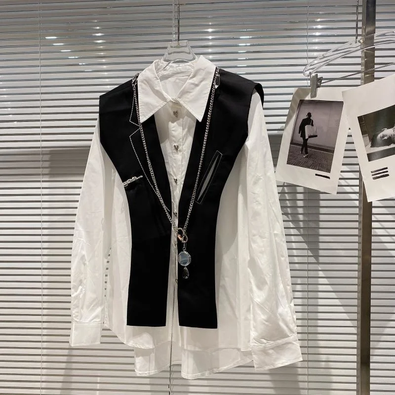 

Shirts & Blouses