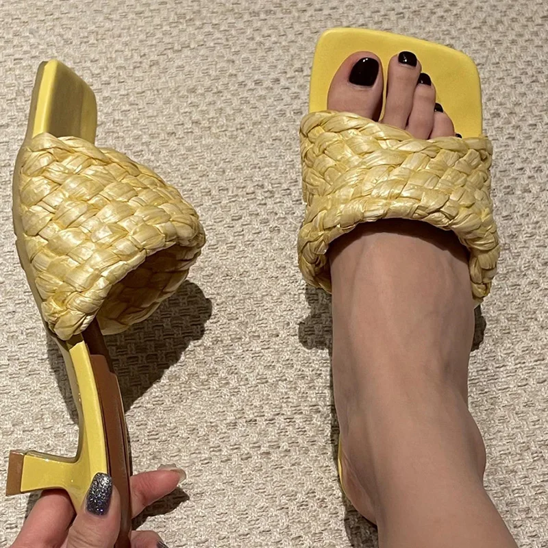 

2021 Fashion Women Pumpss Summer Sandals Shoes Female Weave Slippers Square Heel Ladies Sandals Indoor High Heel Slides Woman