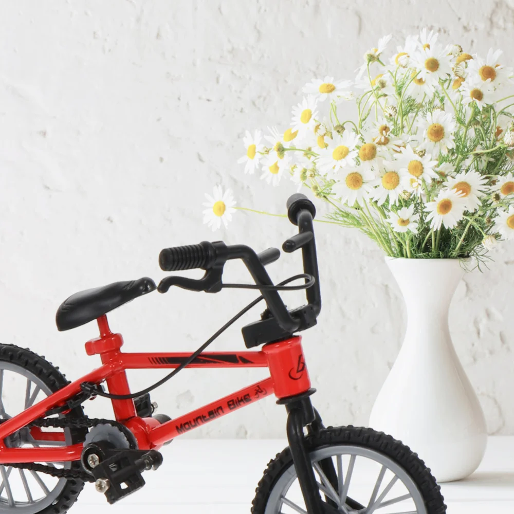 

3Pcs Creative Bike Sculpture Bike Figurine Craft Home Desktop Adornment