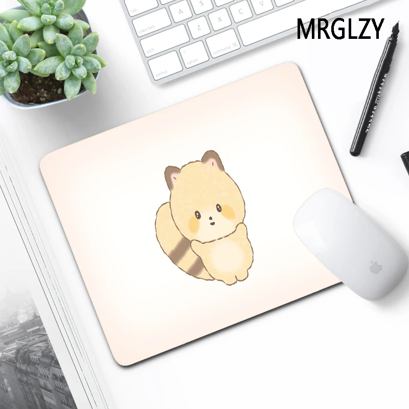 

MRGLZY, Прямая поставка, несколько размеров, маленький коврик для мыши, милый ковер енота, игровые аксессуары для мини-ПК, офисный коврик для мы...