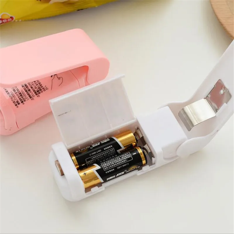 

Portable Mini Sealer Home Heat Bag Plastic Food Snacks Bag Sealing Machine Food Packaging Kitchen Storage Bag Clips Kitchen Home