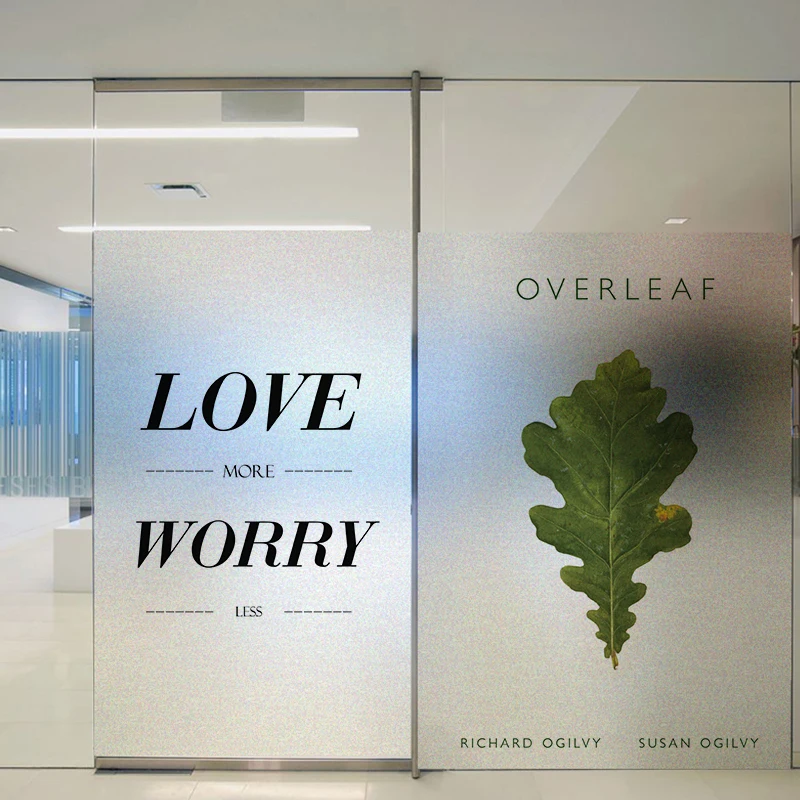 Антистатическая адсорбирующая пленка с зелеными листьями на окно Балкон Ванная