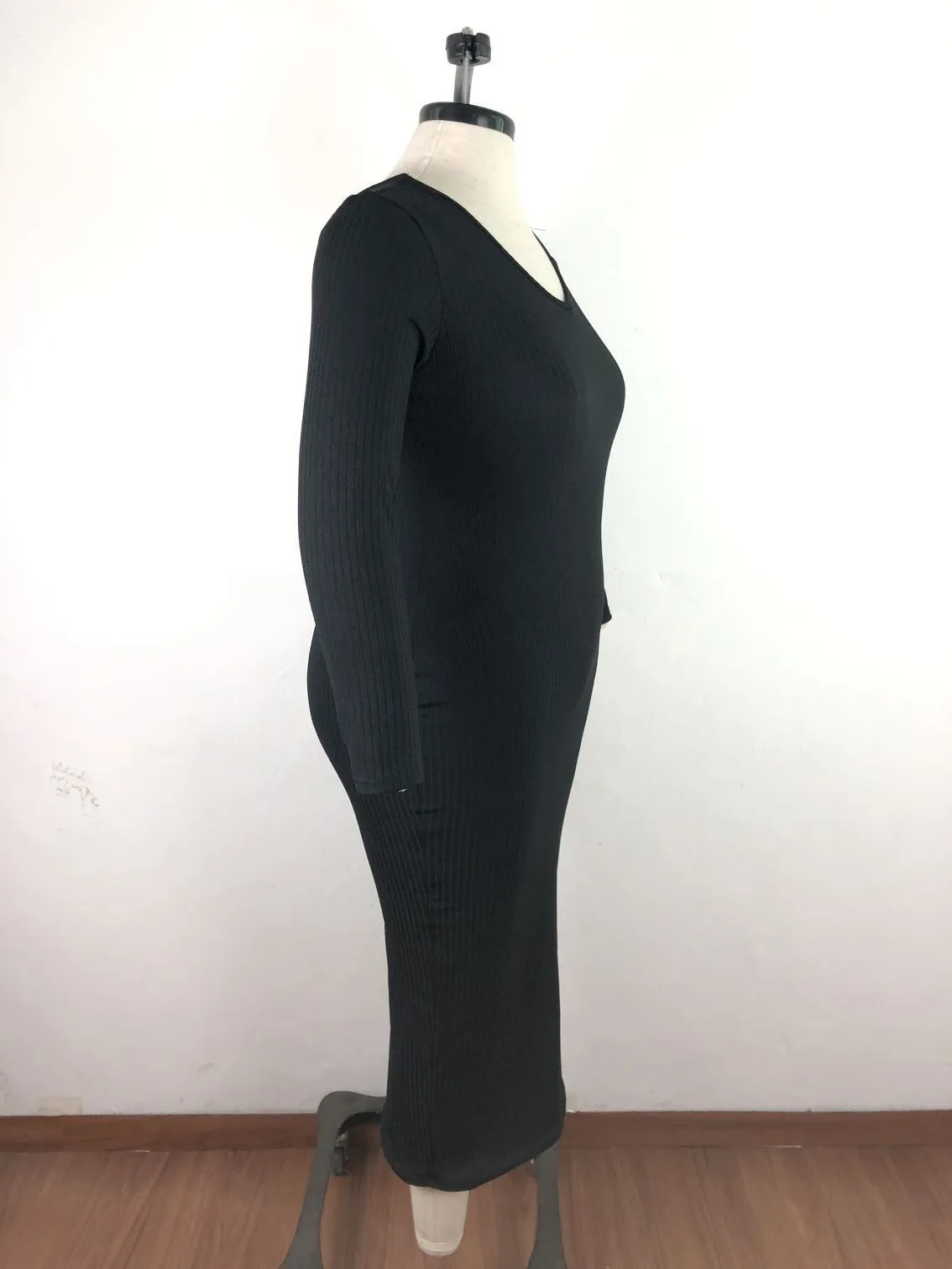 Облегающее длинное платье макси размера плюс XL~ 6XL с v-образным вырезом и длинным рукавом, вязаное осенне-зимнее платье, Элегантное повседневное платье для женщин