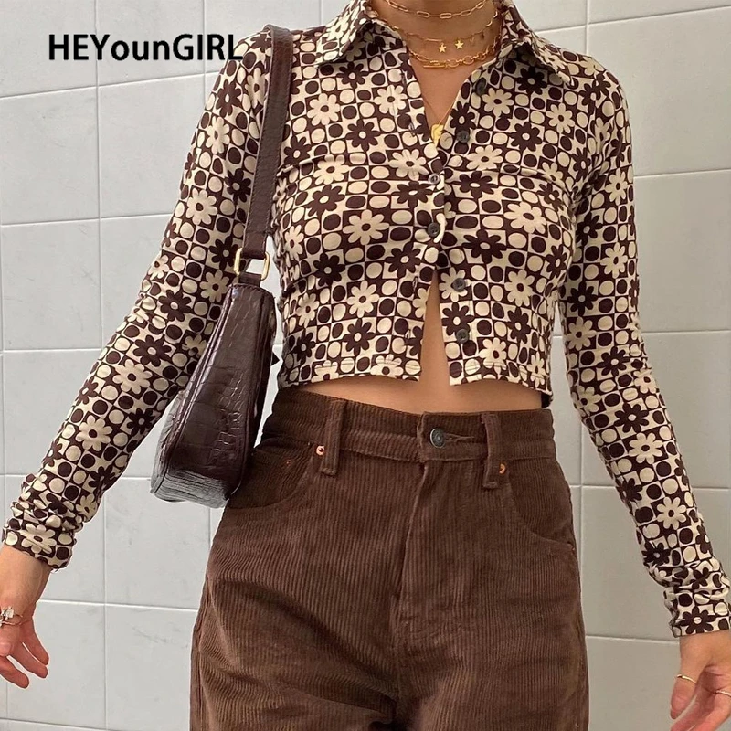 

HEYounGIRL Brown Vintage Long Sleeve Tee Shirt Women Casual Y2K Cropped Tops Tees Fashion Button Up T-shirt Spring Streetwear