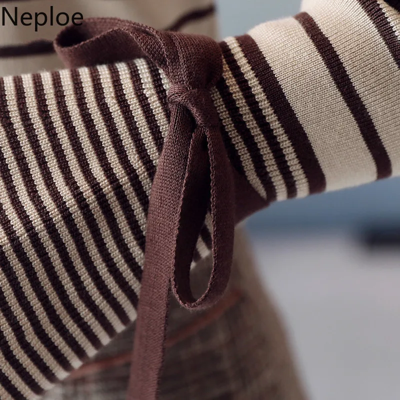 Осенне-зимний корейский свитер Neploe с круглым вырезом полосатым пышным длинным