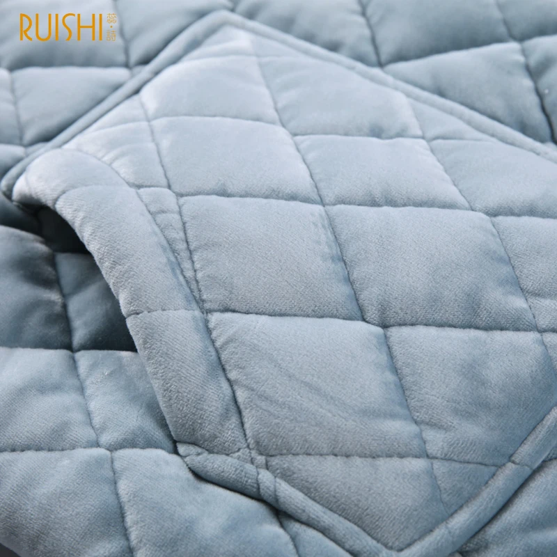 Couple Night Suits Men And Women Thick Velvet Pajamas Sets Winter Sleepwear Home Wear Warm Pajamas Couple Matching Pajamas