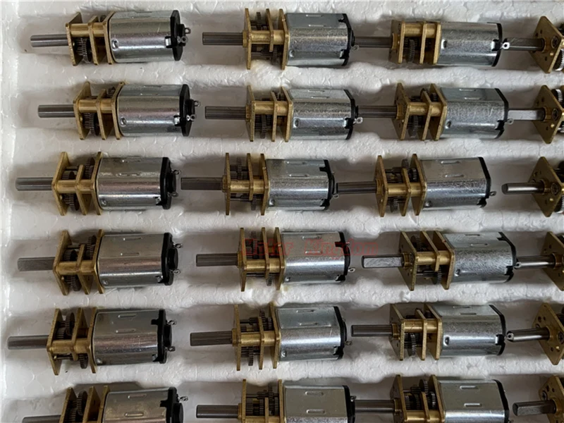 Маленький миниатюрный редукторный двигатель постоянного тока 3 в 5 6 30 об/мин-60