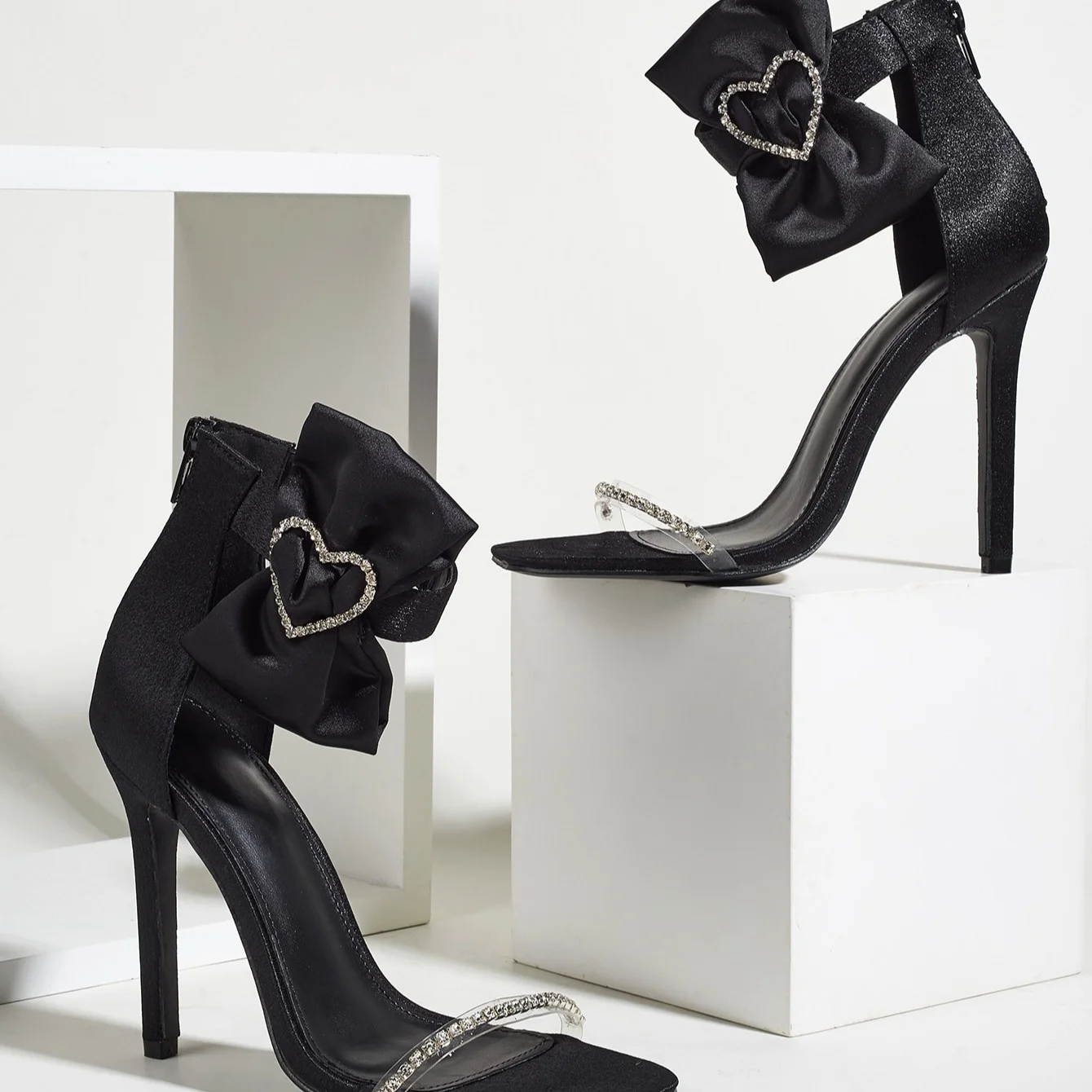 Crystal Hot Heart Buckle Bow-knot Pumps Woman Stiletto Super-high Heels Shoes Women Sandals Rhinestones Clear Band Talons 35-42