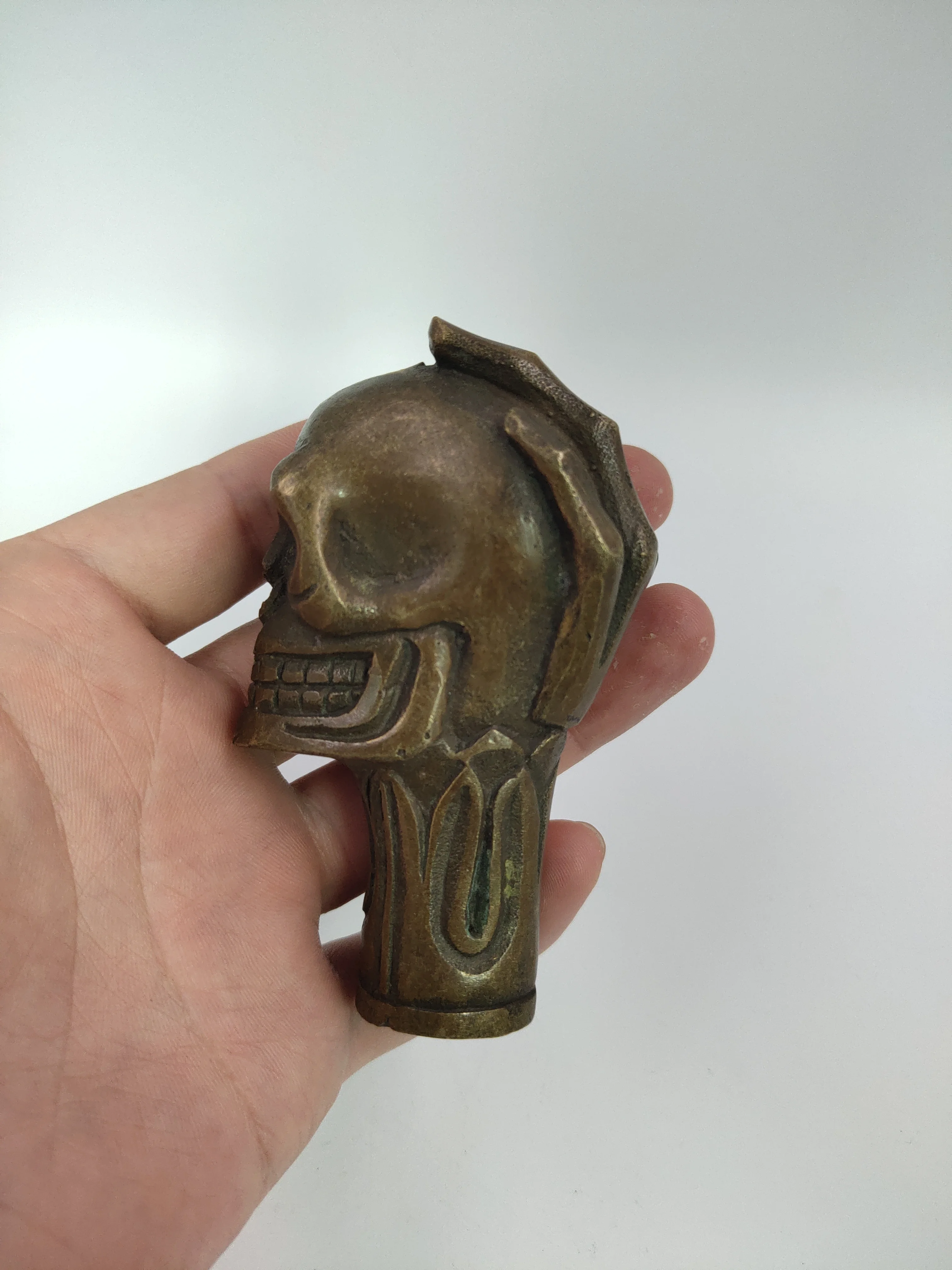 

Head of dragon skull snake walking stick head hand to collect antique antique bronze ware