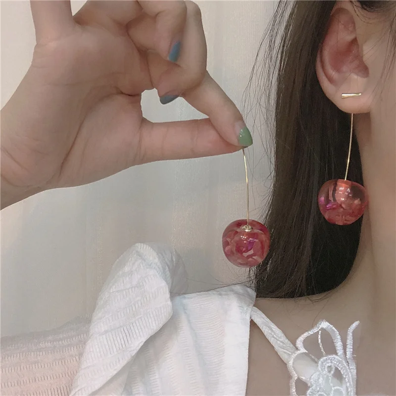 Серьги Вишенки женские из акриловой смолы стильные украшения с натуральным