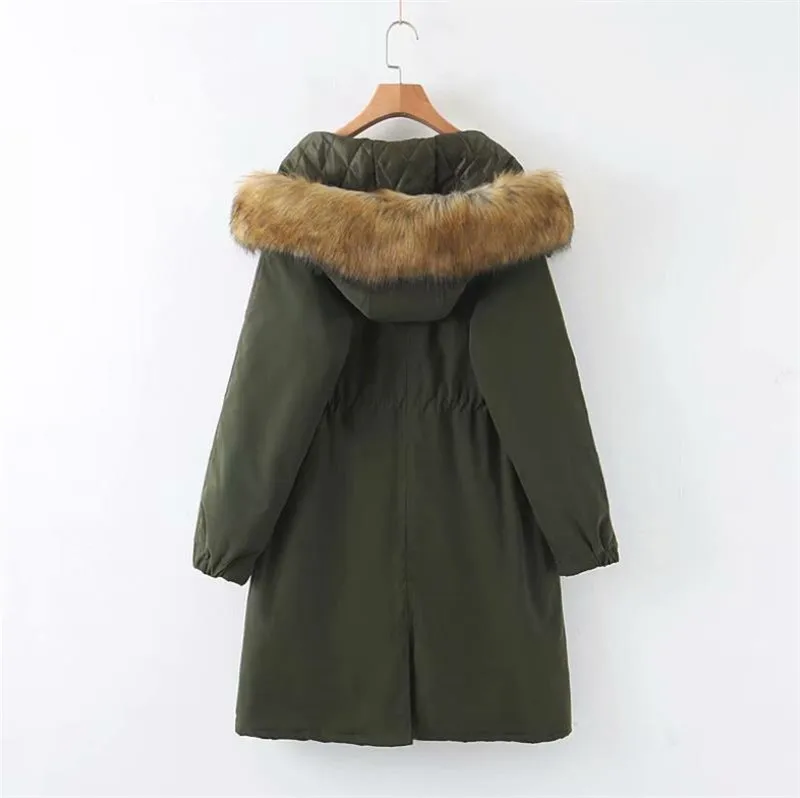 Зимняя женская хлопковая куртка повседневная однотонная пуховая теплое модное