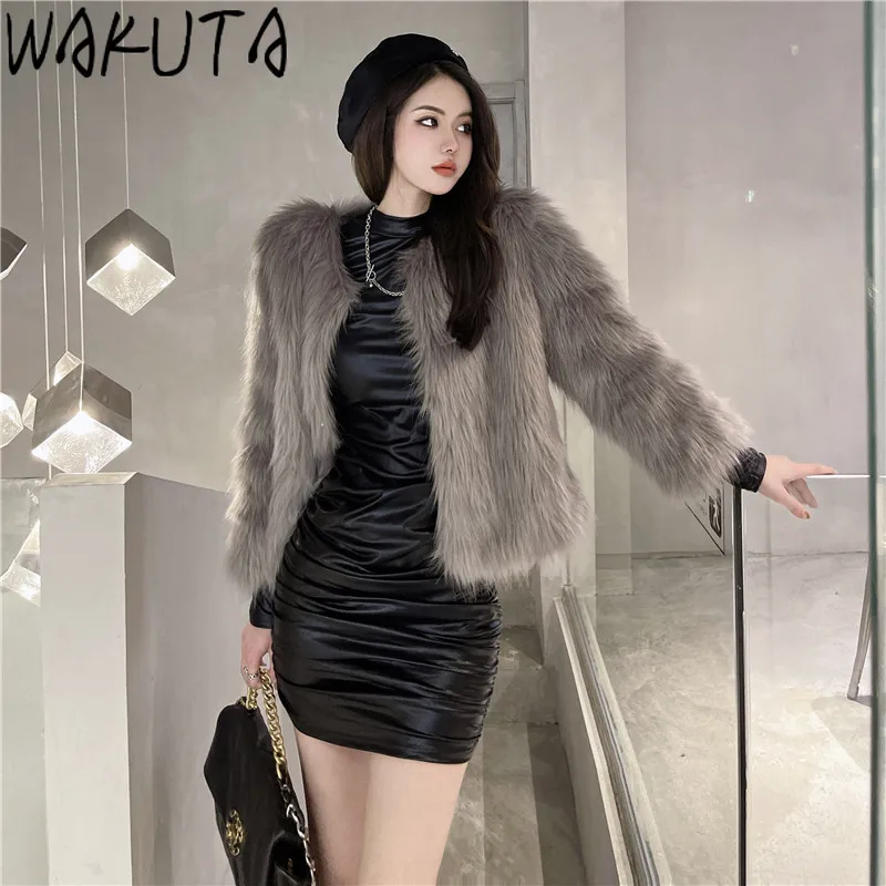 Черное обтягивающее мини-платье WAKUTA из искусственной кожи с коротким высоким