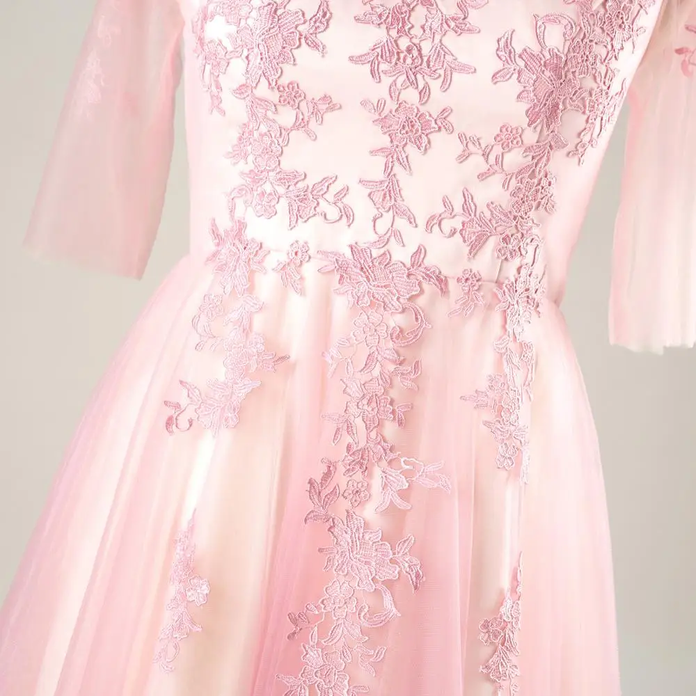 Вечерние платья трапециевидной формы с v-образным вырезом длиной до колена llusion