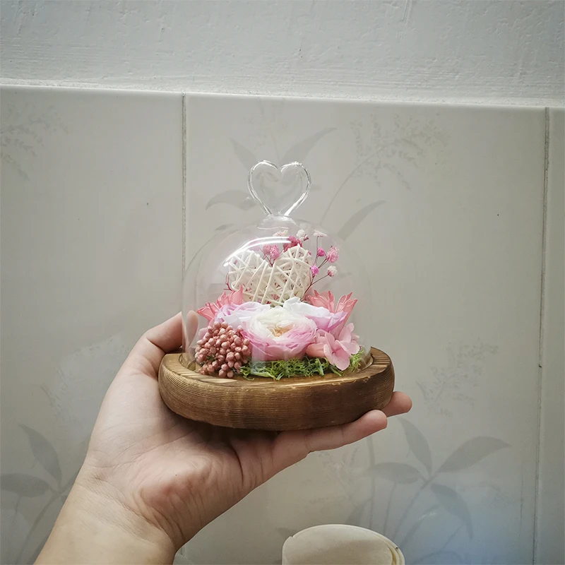 

2021 New Natural Flowers Rose in Glass Dome Birthday Creative Romantic Gifts For Girlfriend Marry Valentine's Day Gift Christmas
