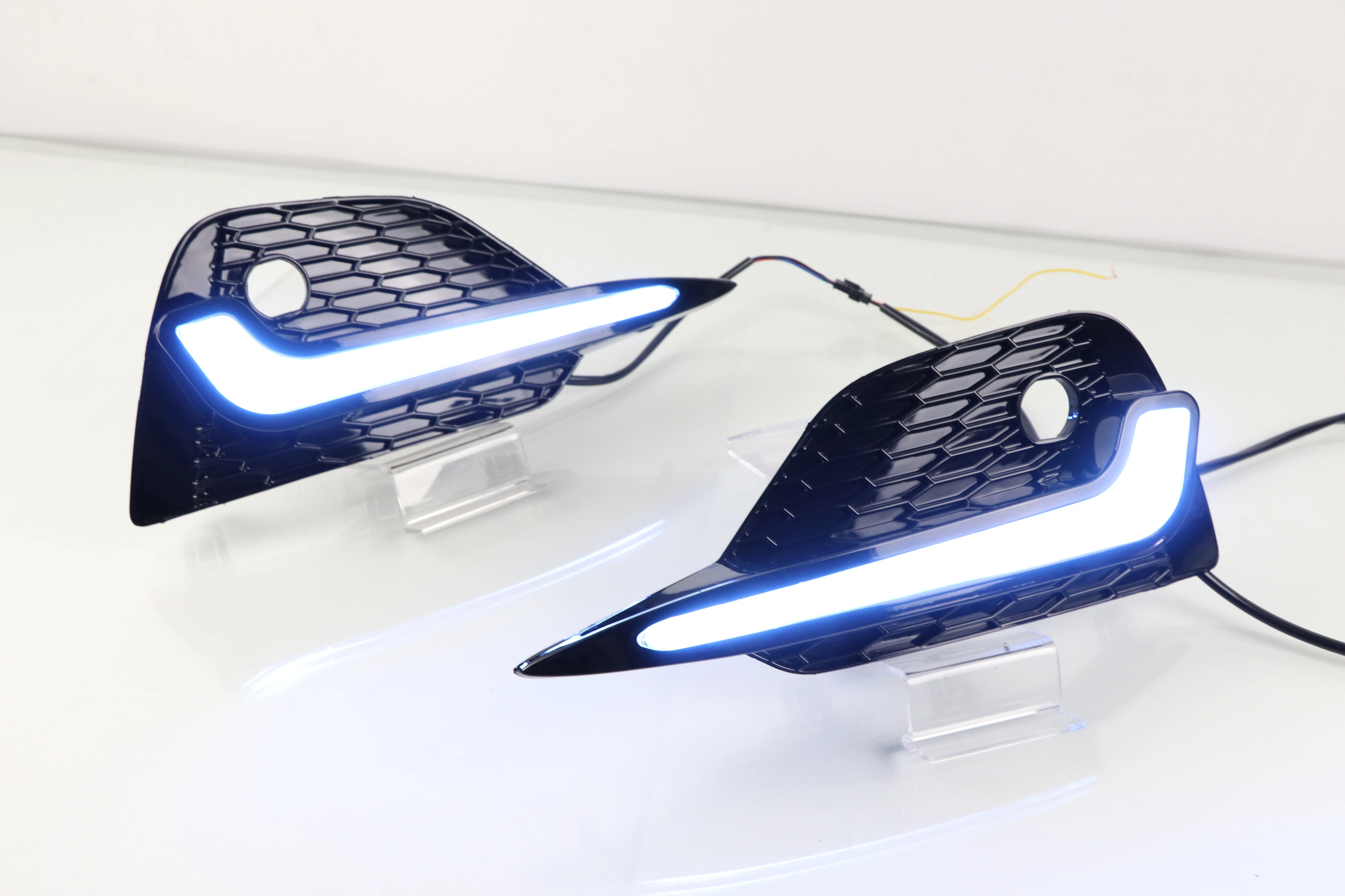 ходовые огни кашкай j10. ходовые огни кашкай j10. ходовые огни кашкай. ходовые огни nissan qashqai j10. дхо на ниссан кашкай j10.